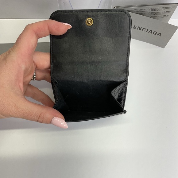 Balenciaga Compact, Black Leather Wallet Authentic - EUC - Picture 8 of 12